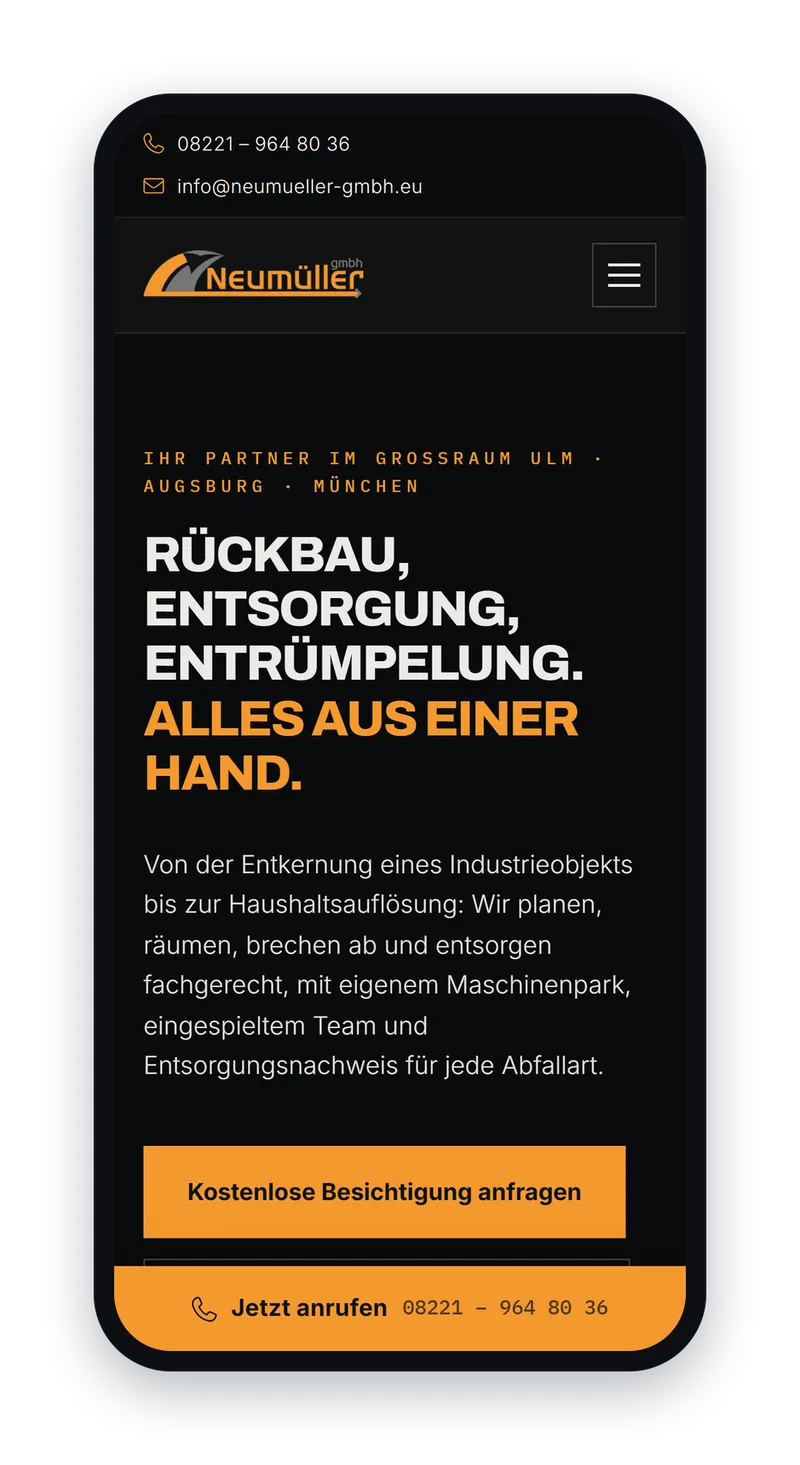 Die Webseite der Neumüller GmbH auf dem Handy: Logo mit Menü-Button, darunter die Überschrift zu Rückbau, Entsorgung und Entrümpelung
